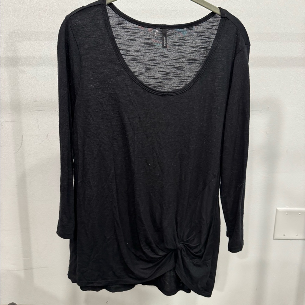 Maurice’s Black Half Sleeve Tee with knotting detail!